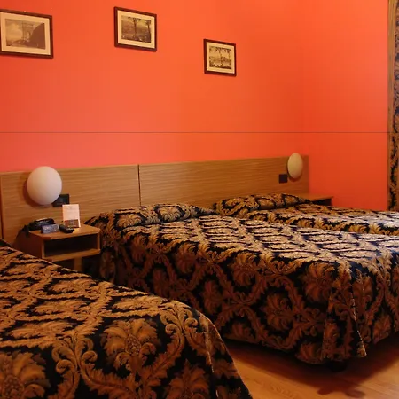 米兰瑞克斯酒店