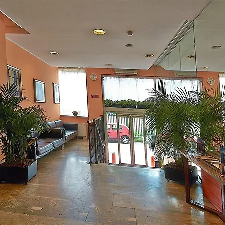 Rex 3* Milano