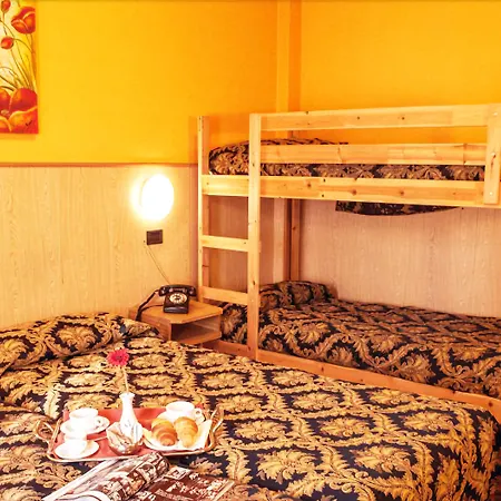 レックス ホテル 3*